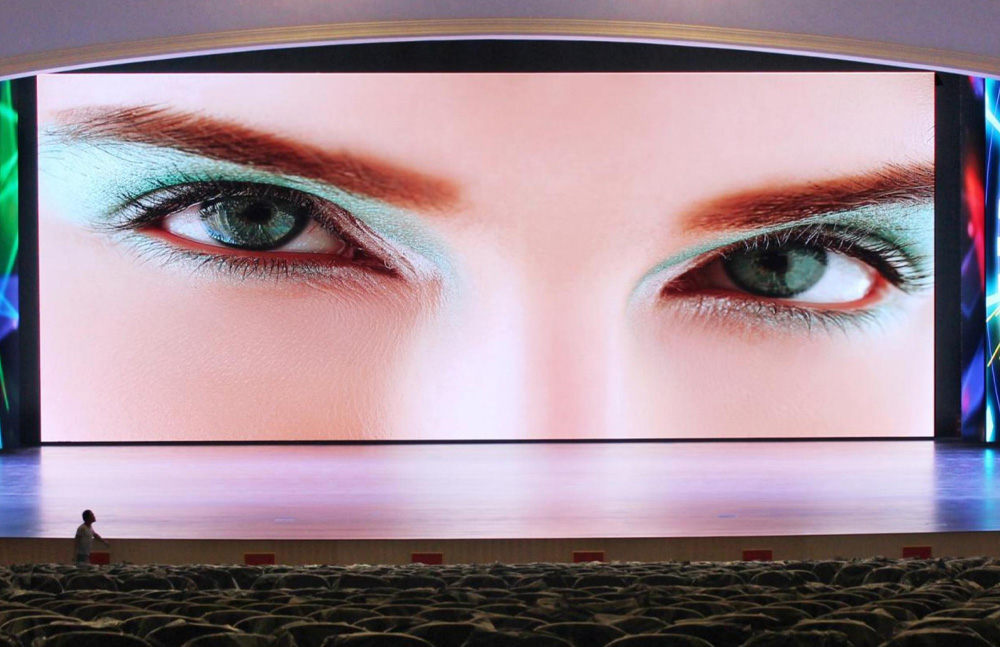 New Yuanming Garden Hengdian Zhejiang (Nation's Largest Theater Screen)
